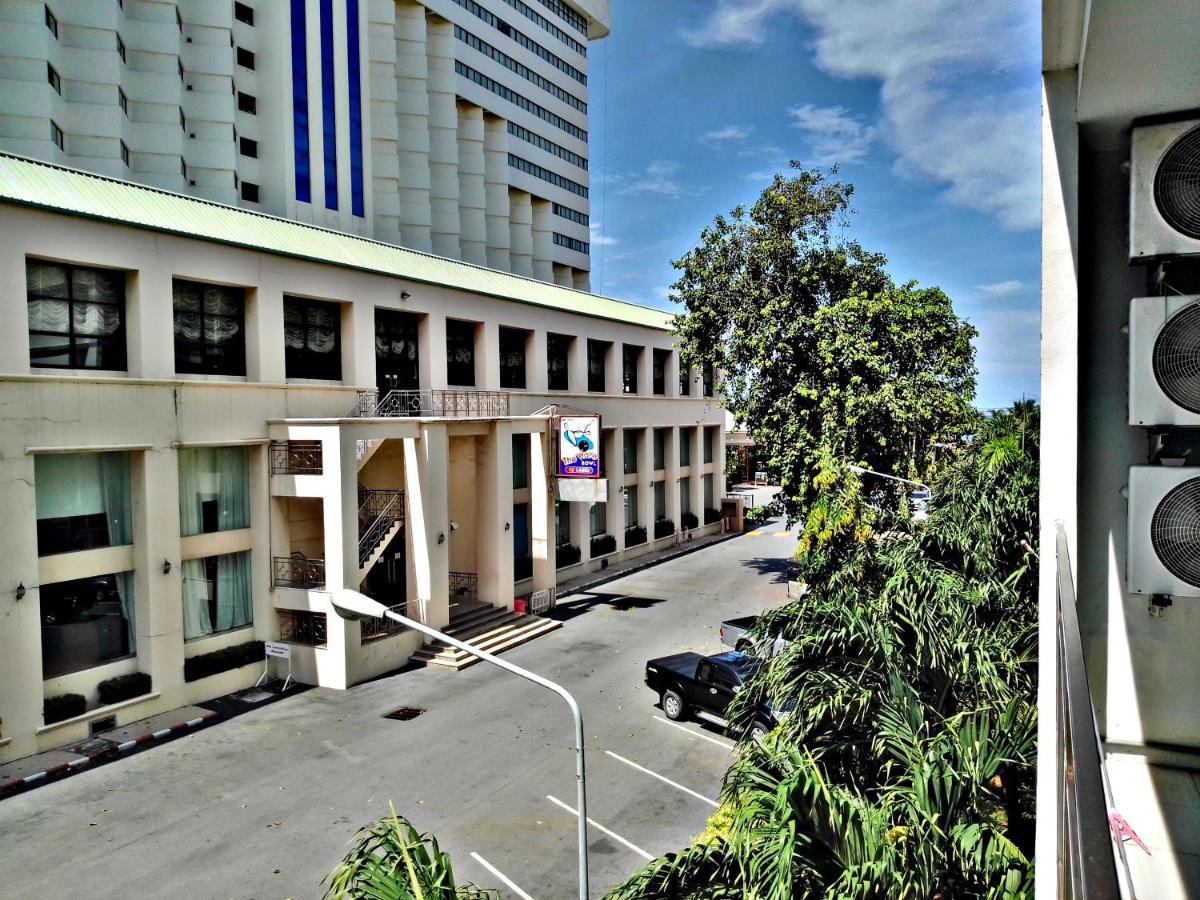 Neo Condo อพาร์ตเมนต์สองห้องนอน Pattaya Exteriör bild